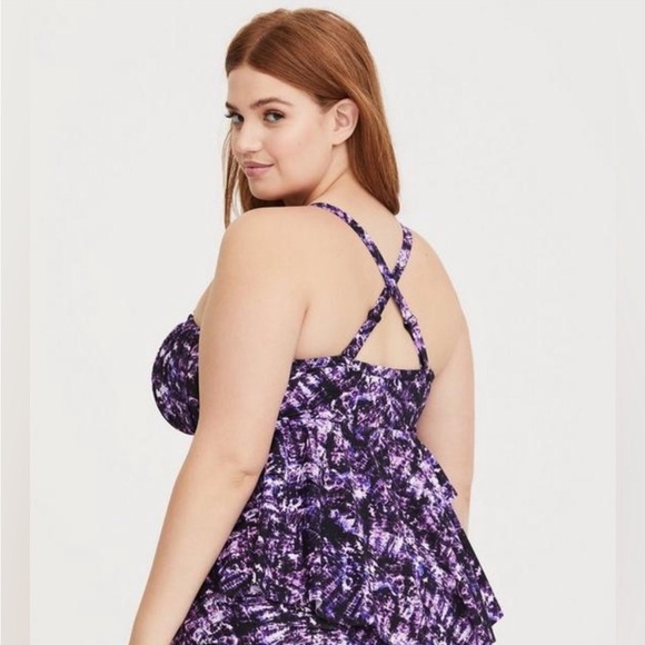 Torrid Wireless Tiered Flounce purple Tankini Top - Picture 3 of 9